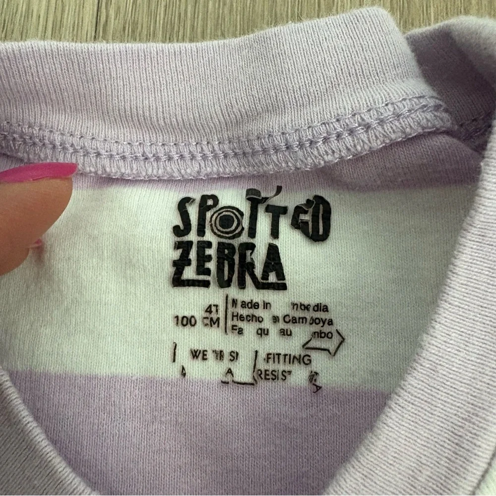 Spotted Zebra Girls Kids Pajamas 4T Purple Lavender White Striped 100% Cotton